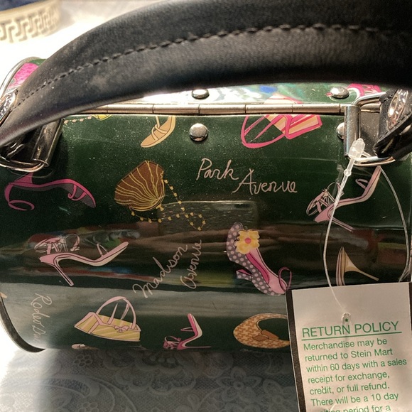 NWT Prezzo Unique & chic purse w/handbags and high heels.  $30 - Picture 2 of 10